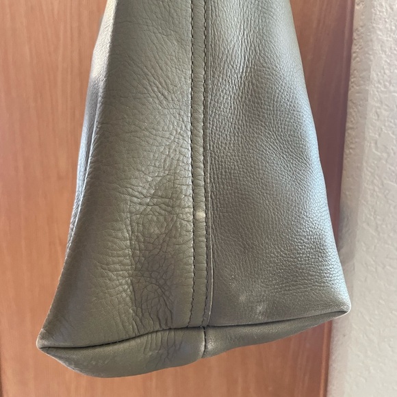 Madewell Tote - Picture 4 of 8